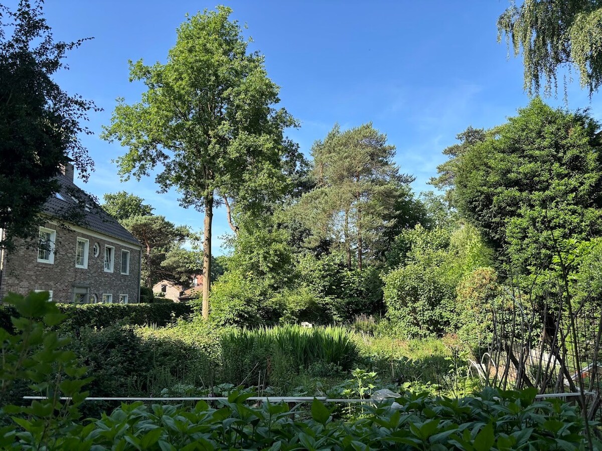 Perceel bouwgrond van 1.000 m&#178; te Kapellen 