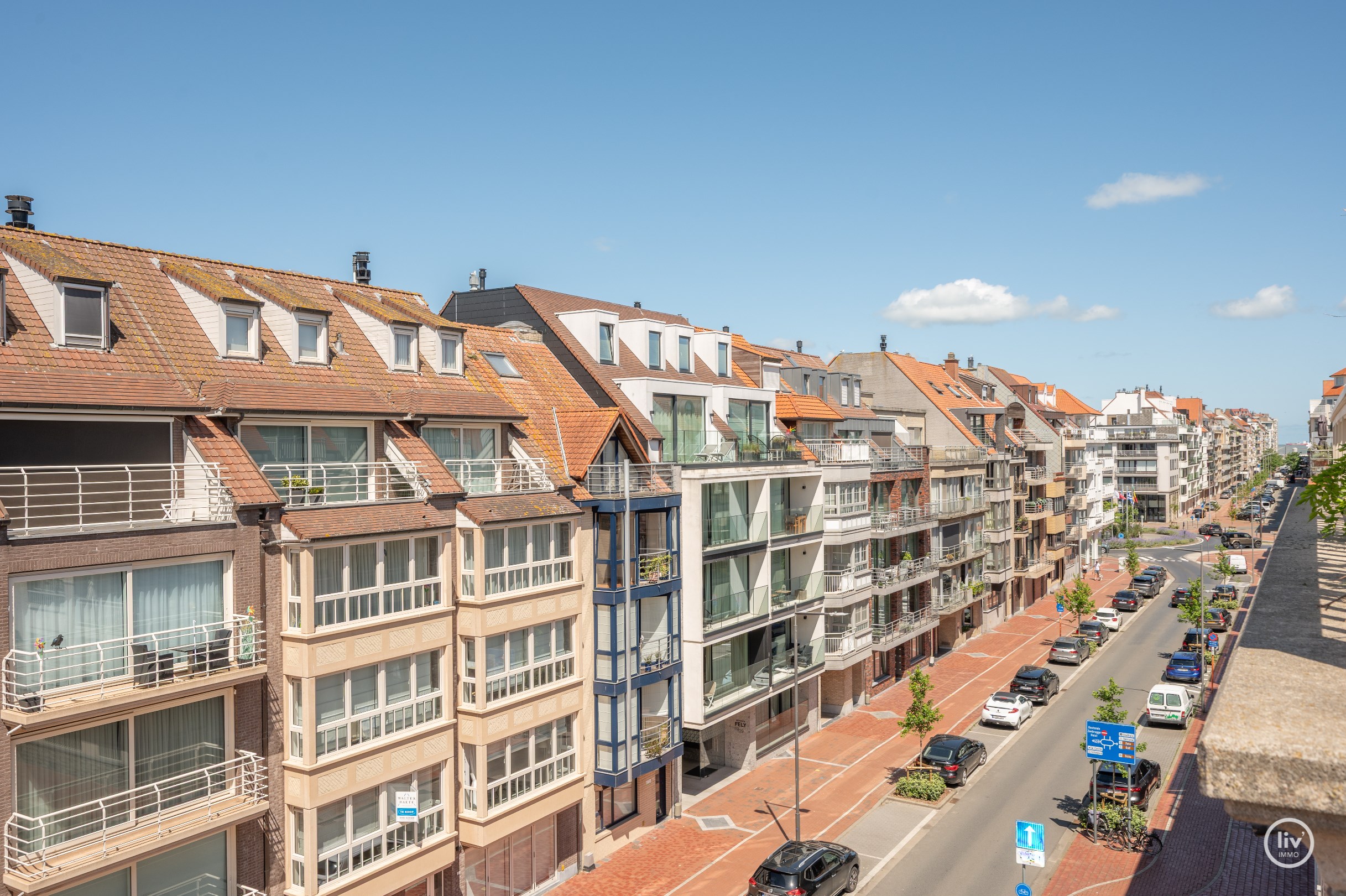 Appartement en duplex lumineux avec 2 grandes terrasses situ&#233; dans l&#39;avenue Paul Parmentier. 