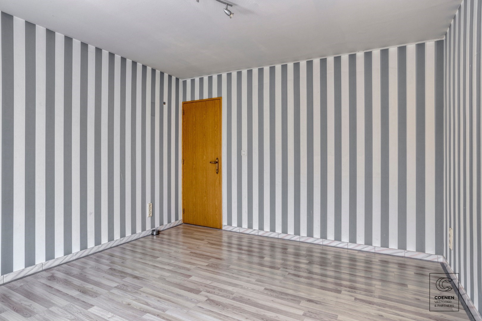 Instapklaar gelijkvloers appartement van 81m&#178; en 2 slaapkamers te Deurne! 