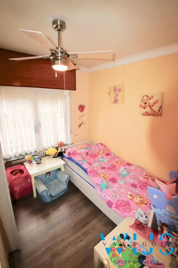 Praktische halfopen bebouwing met 3 slaapkamers te Rieme/ERTVELDE ! 