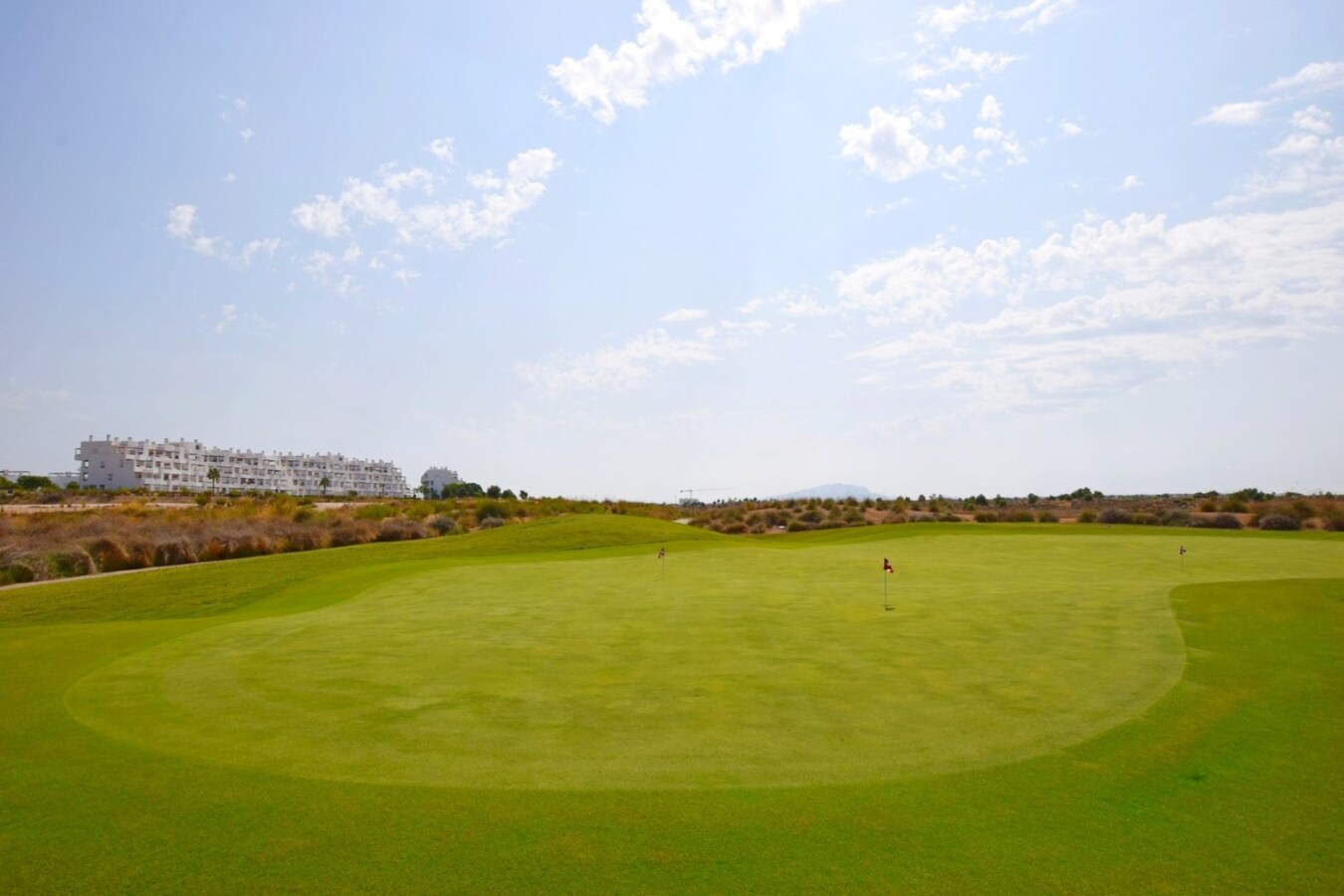 Nieuwbouwappartementen, bungalows en villa&#39;s in Condado de Alhama Golf Resort, Murcia 