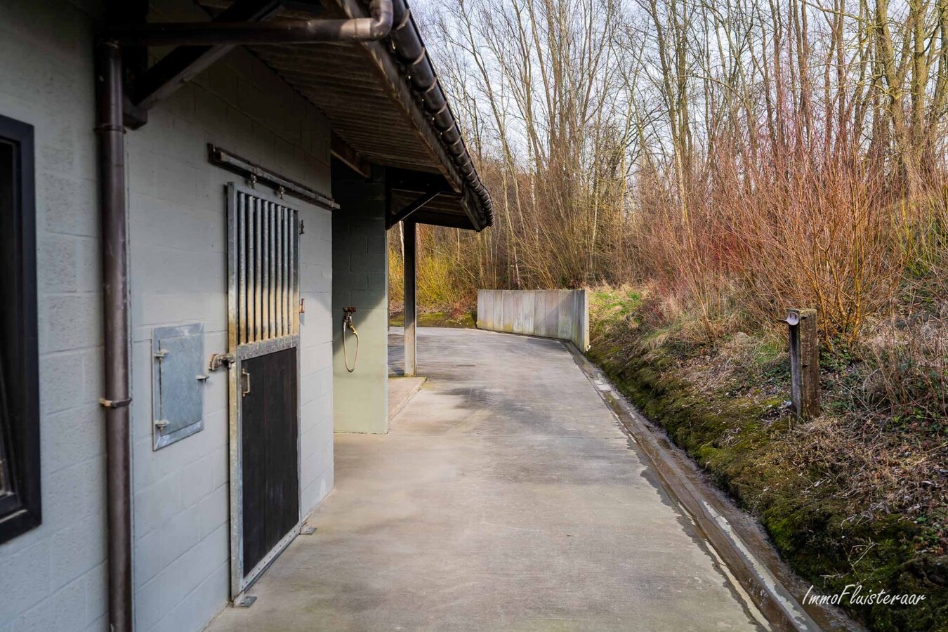 Ferme vendu À Asse