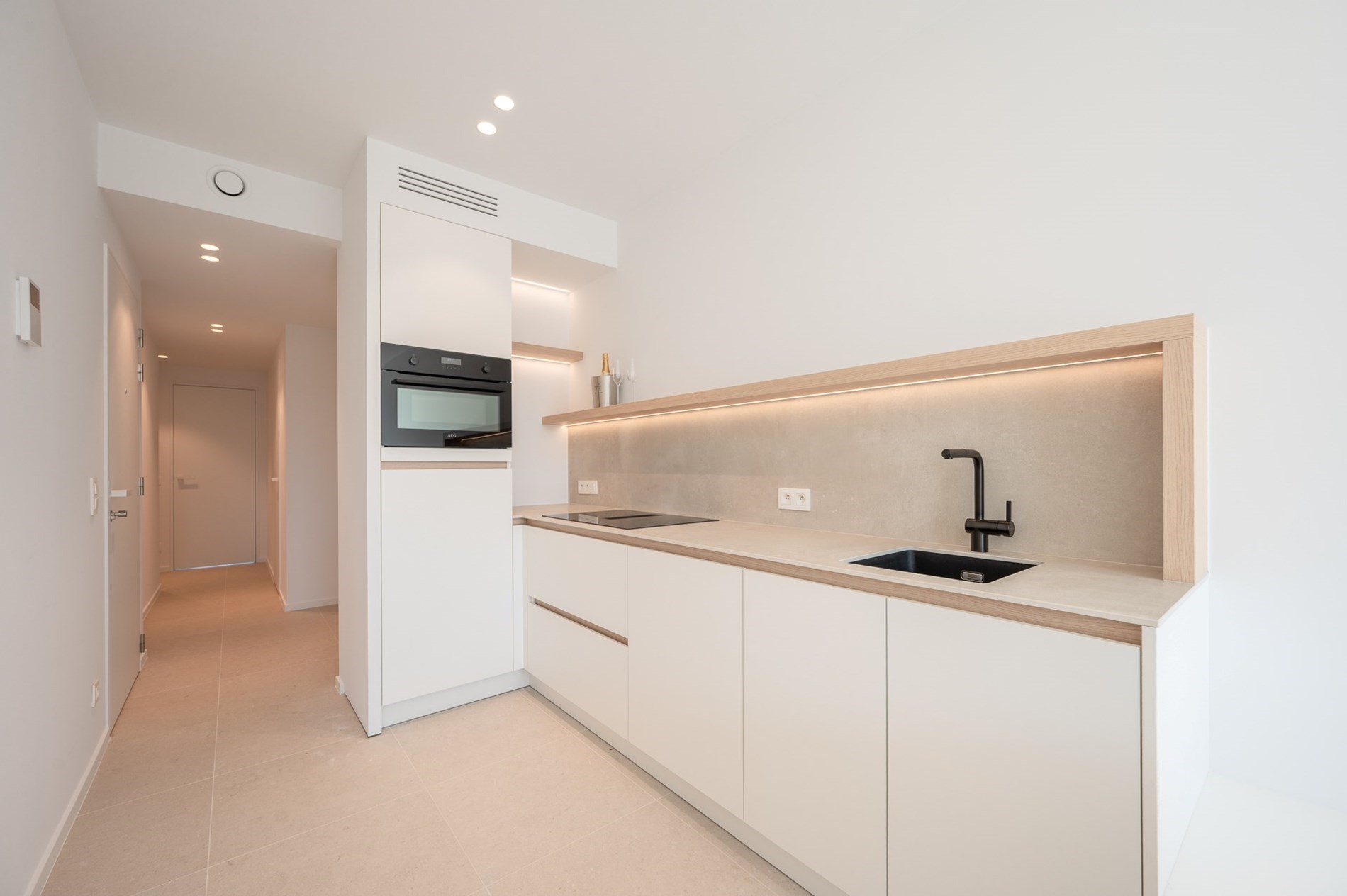 Appartement neuf enti&#232;rement fini avec des vues agr&#233;ables situ&#233; au centre de Knokke. 