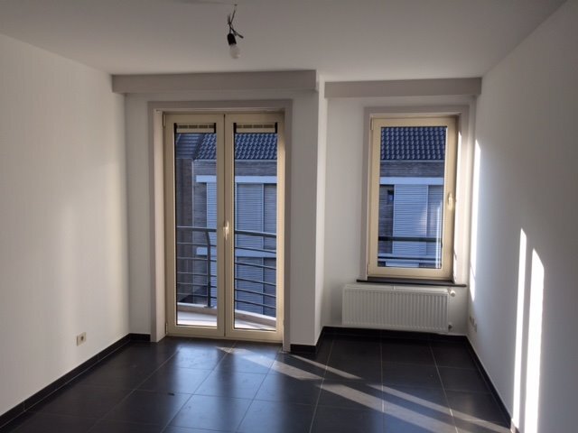 Ruim appartement - nieuw geschilderd 