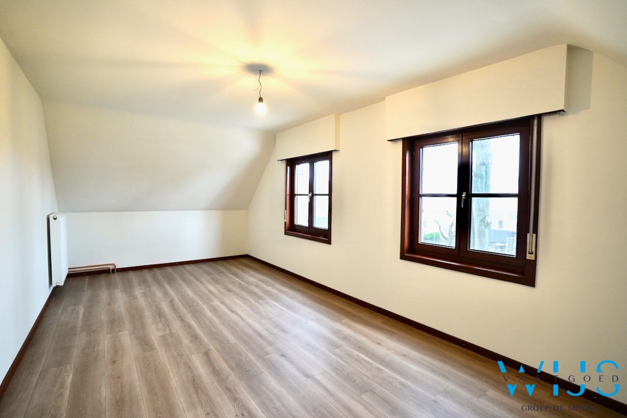 Landelijk gelegen woonhuis op 902m&#178; te ERTVELDE ! 