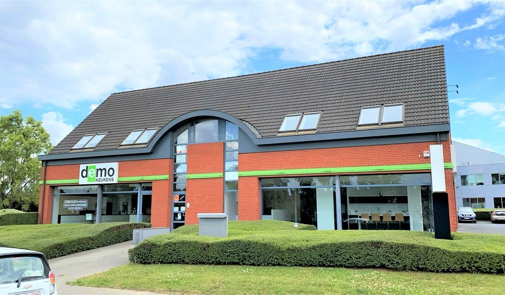 Commercieel gelegen kantoren vlakbij E40 in Erpe-Mere