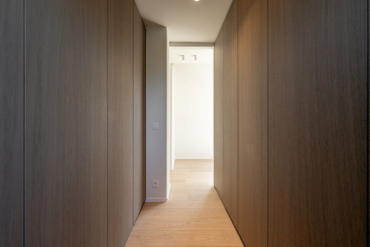Prachtig gerenoveerde alleenstaande woning met oprit gelegen in een rustige wijk in Knokke nabij de Magere Schorre. 