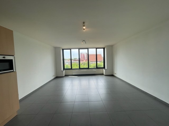 Centraal gelegen appartement met 2 slaapkamers en een garagebox te Geel! 