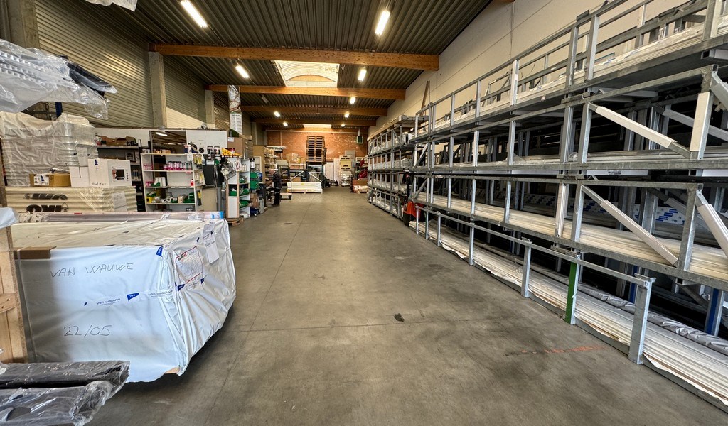 Magazijnen en kantoren te huur in Kontich