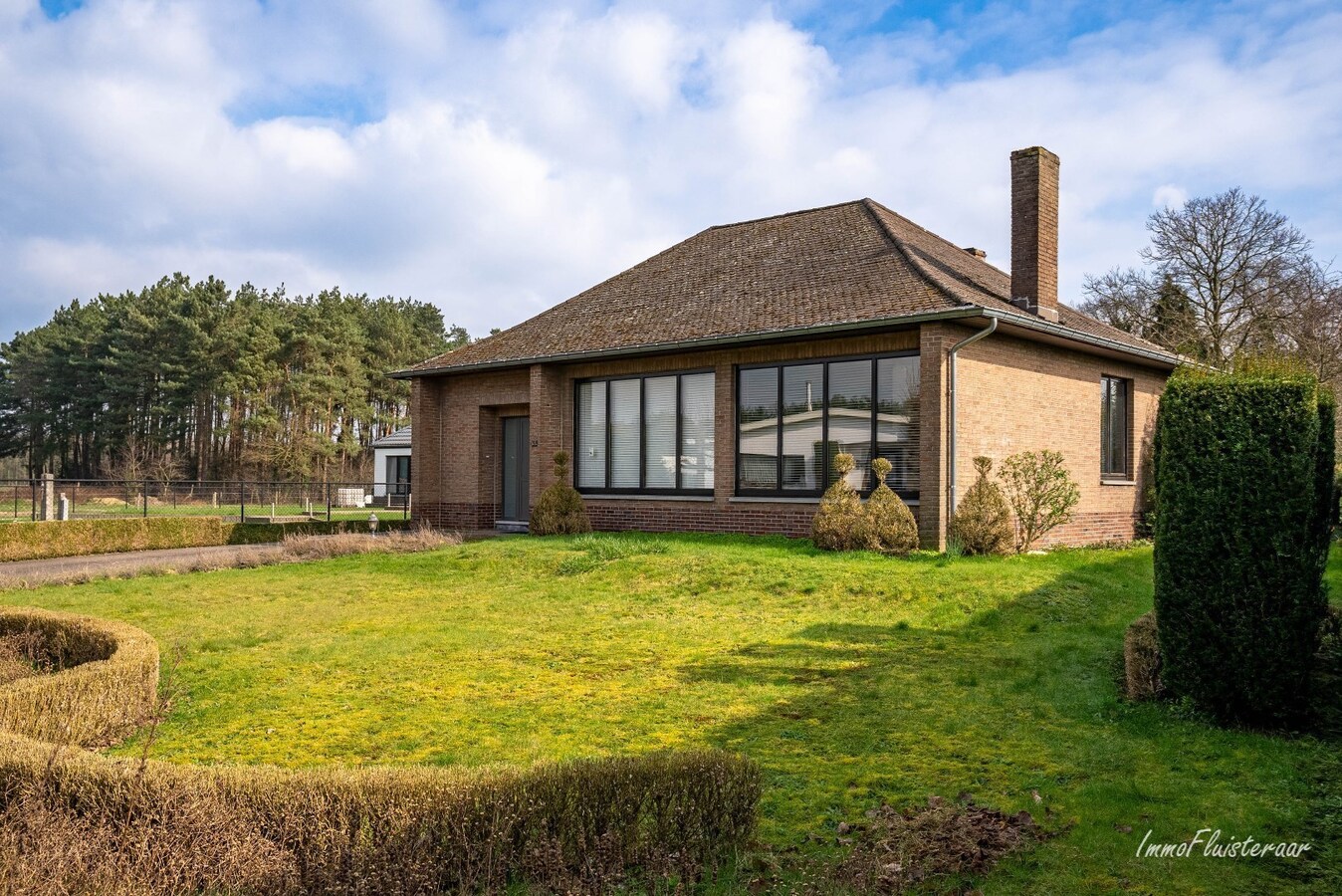 Maison situ&#233;e &#224; la campagne sur environ 21 ares &#224; Oudsbergen (Opglabbeek) 