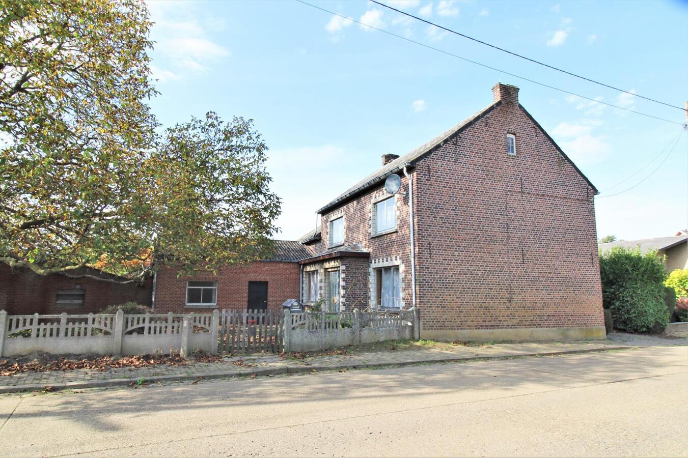 OPTIE - Te renoveren woning met verscheidene stalgebouwen , een loods, aanhorigheden en weilanden op ca. 2.6ha te Diest (Vlaams-Brabant) 