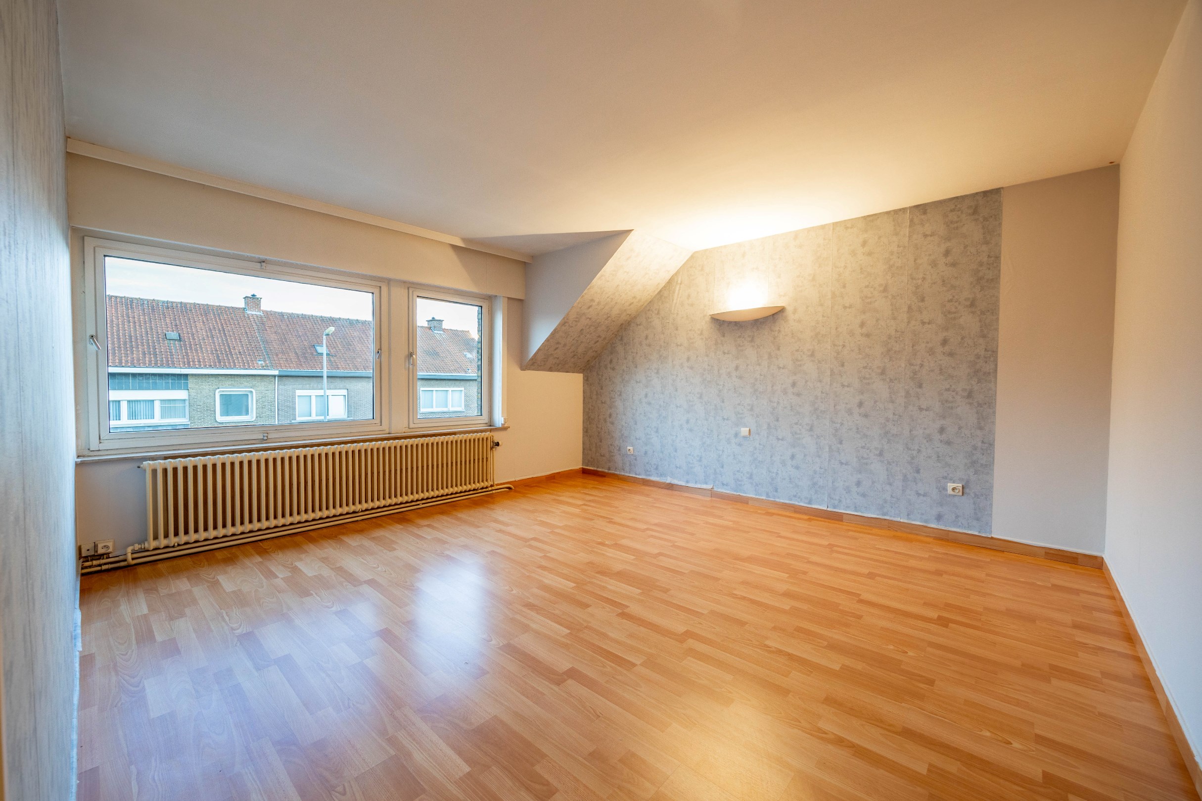 BEL-ETAGE WONING OP SINT-ELISABETH 