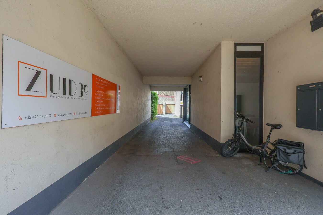 Ruim appartement in het centrum van Veurne met garagebox 