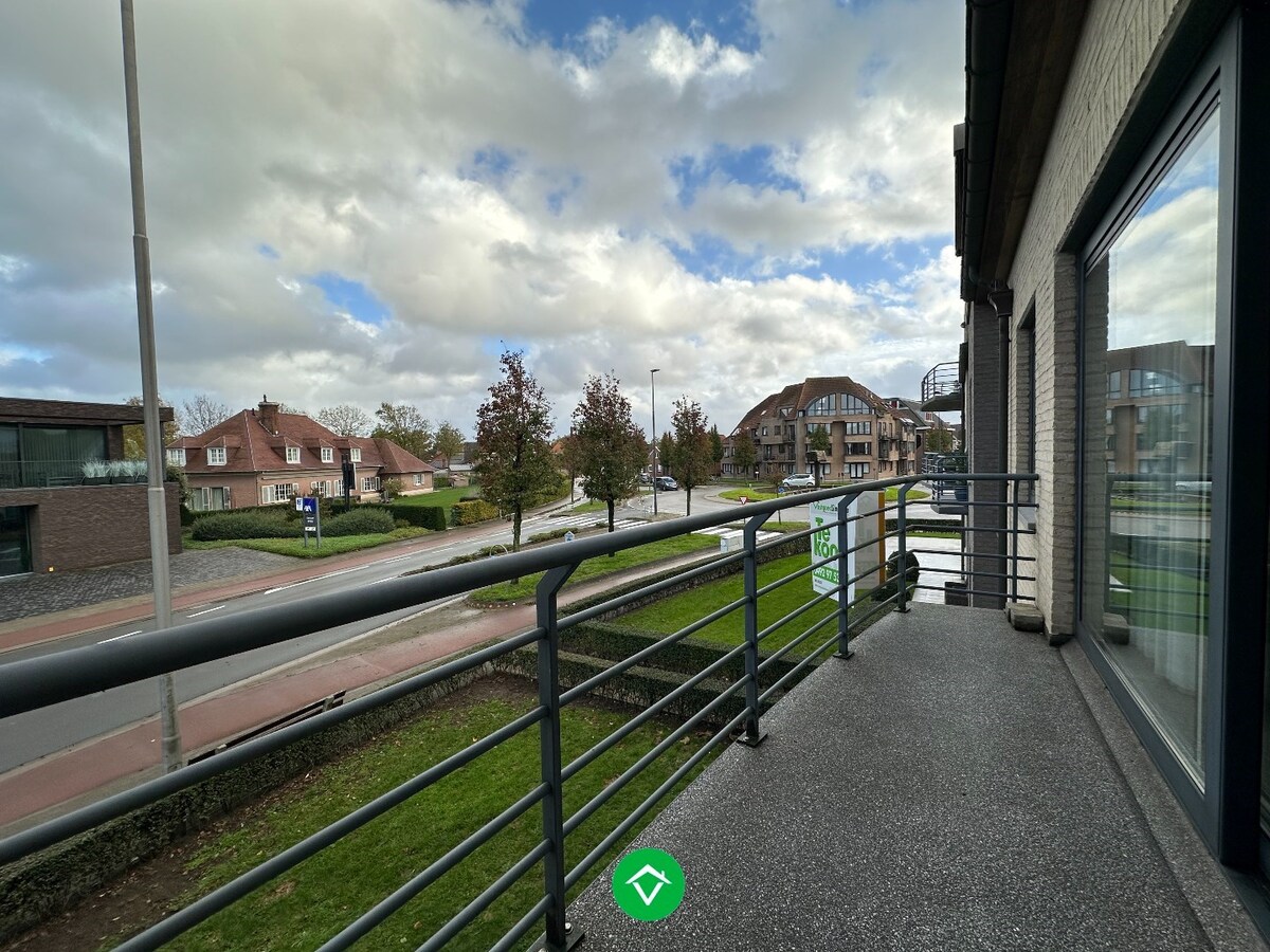 Instapklaar appartement met autostaanplaats te koop in Koekelare 