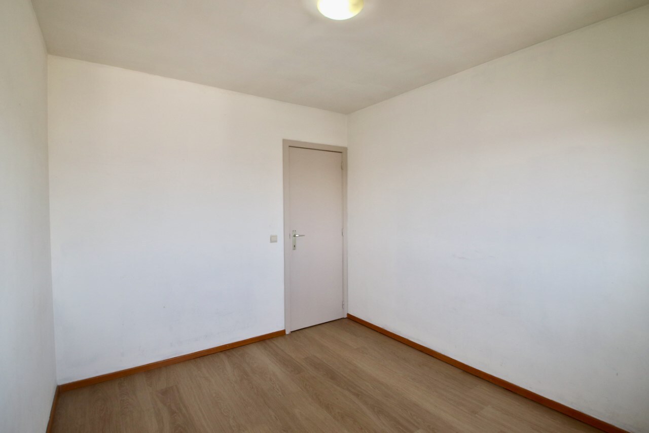 Instapklaar 2slaapkamer appartement te Zelzate! 