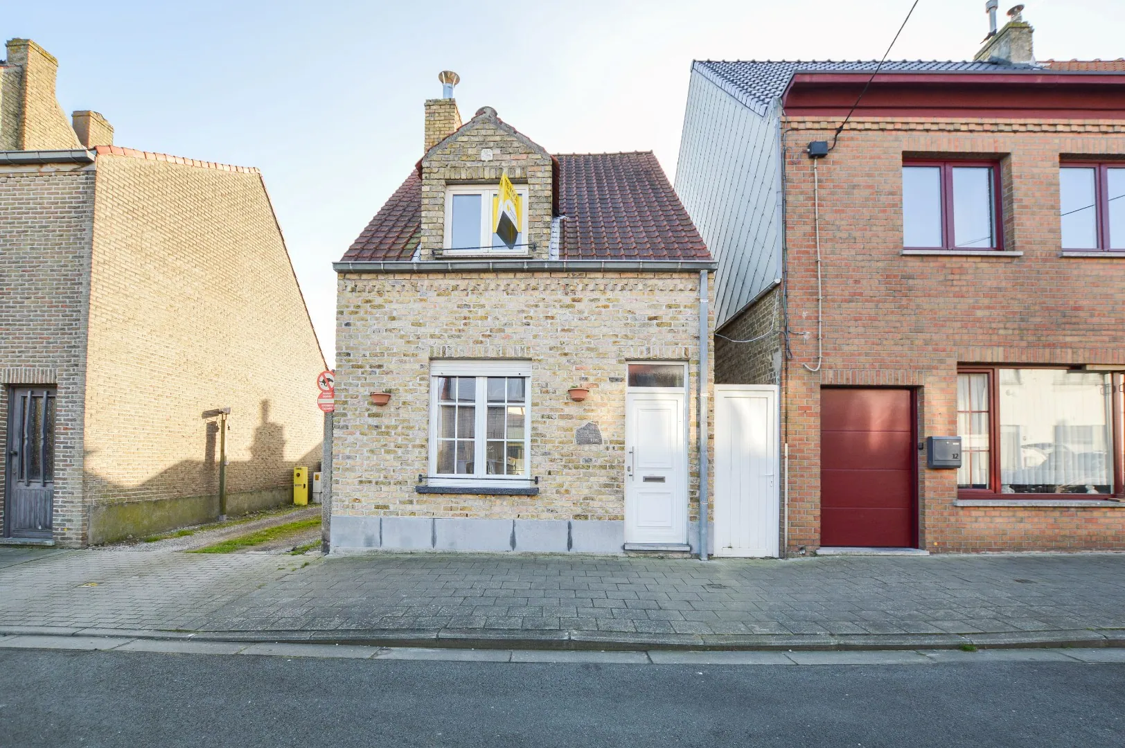 Te renoveren woning met 2 slaapkamers op rustige ligging te Lombardsijde