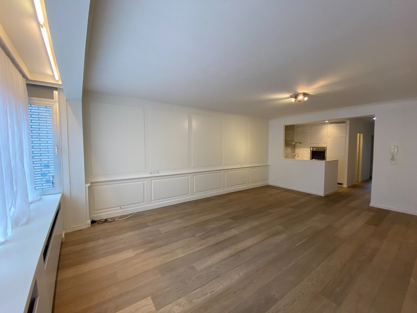Centraal gelegen appartement met 2 slaapkamers, balkon en garage! 