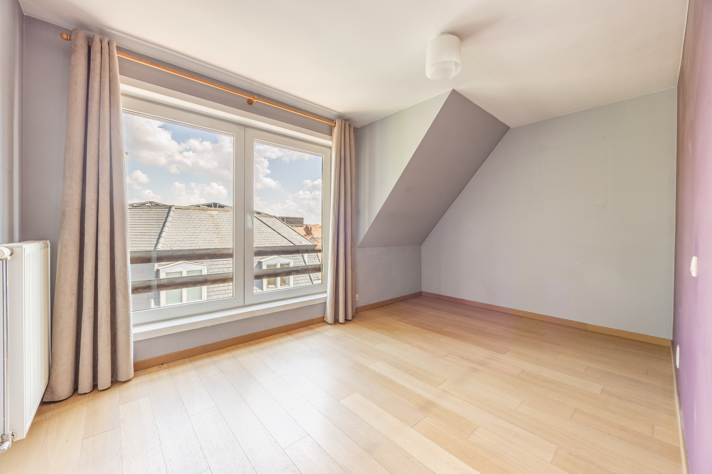 CENTRAAL GELEGEN PENTHOUSE MET TERRAS EN GARAGE 
