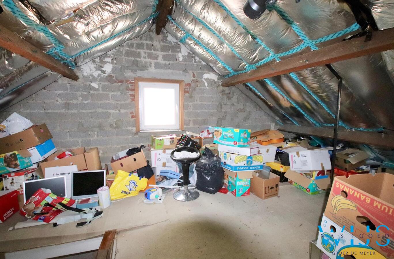 Praktische halfopen bebouwing met 3 slaapkamers te Rieme/ERTVELDE ! 
