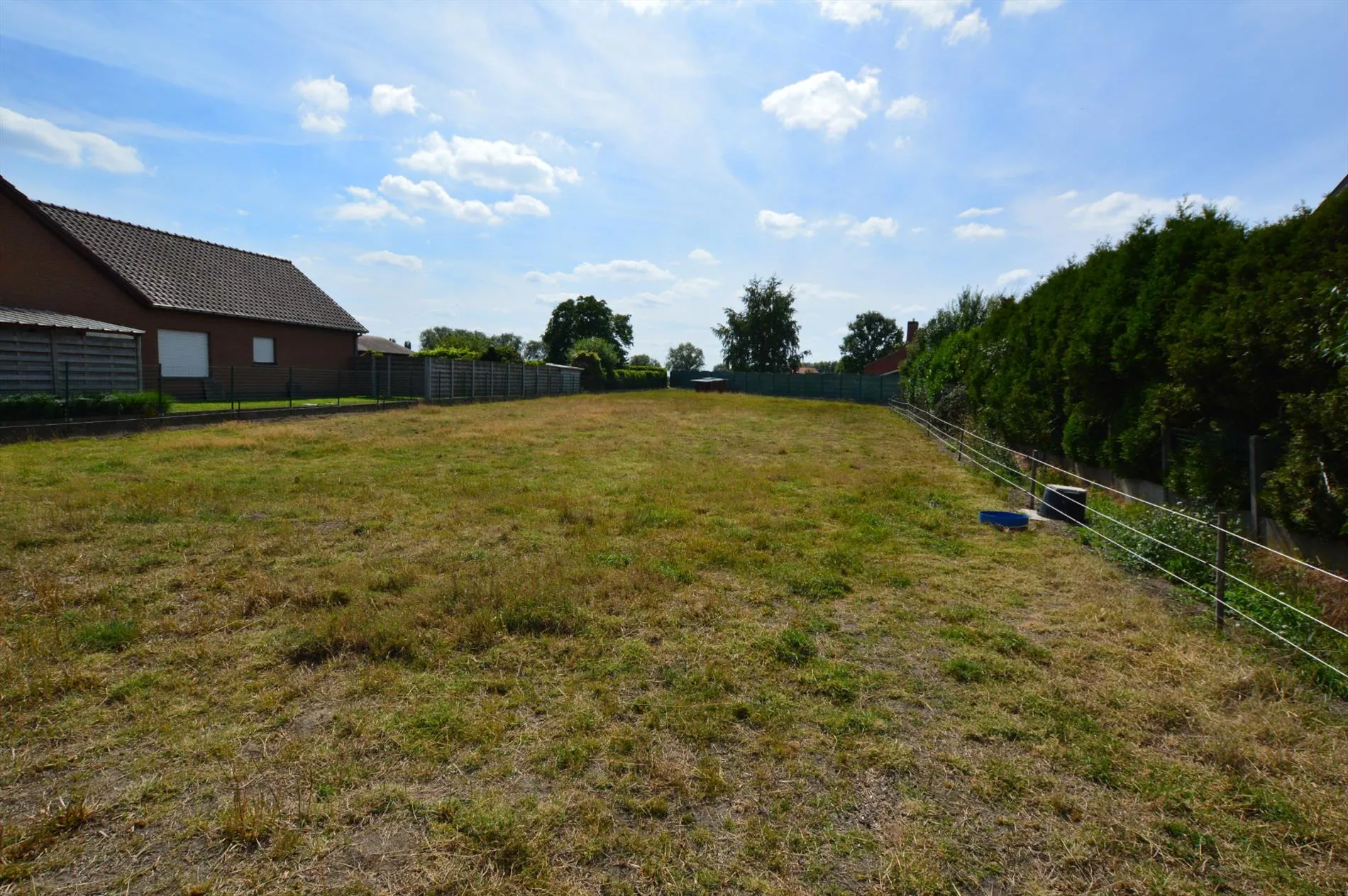 Bouwgrond voor open bebouwing van 1341 m² te Wijnendale! 