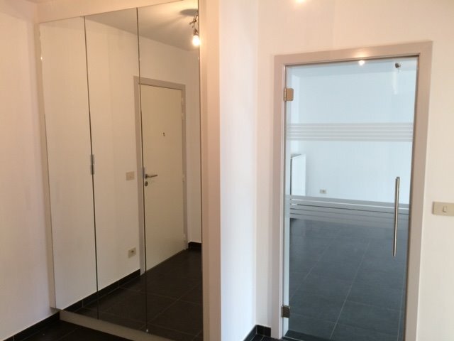 Ruim appartement - nieuw geschilderd 