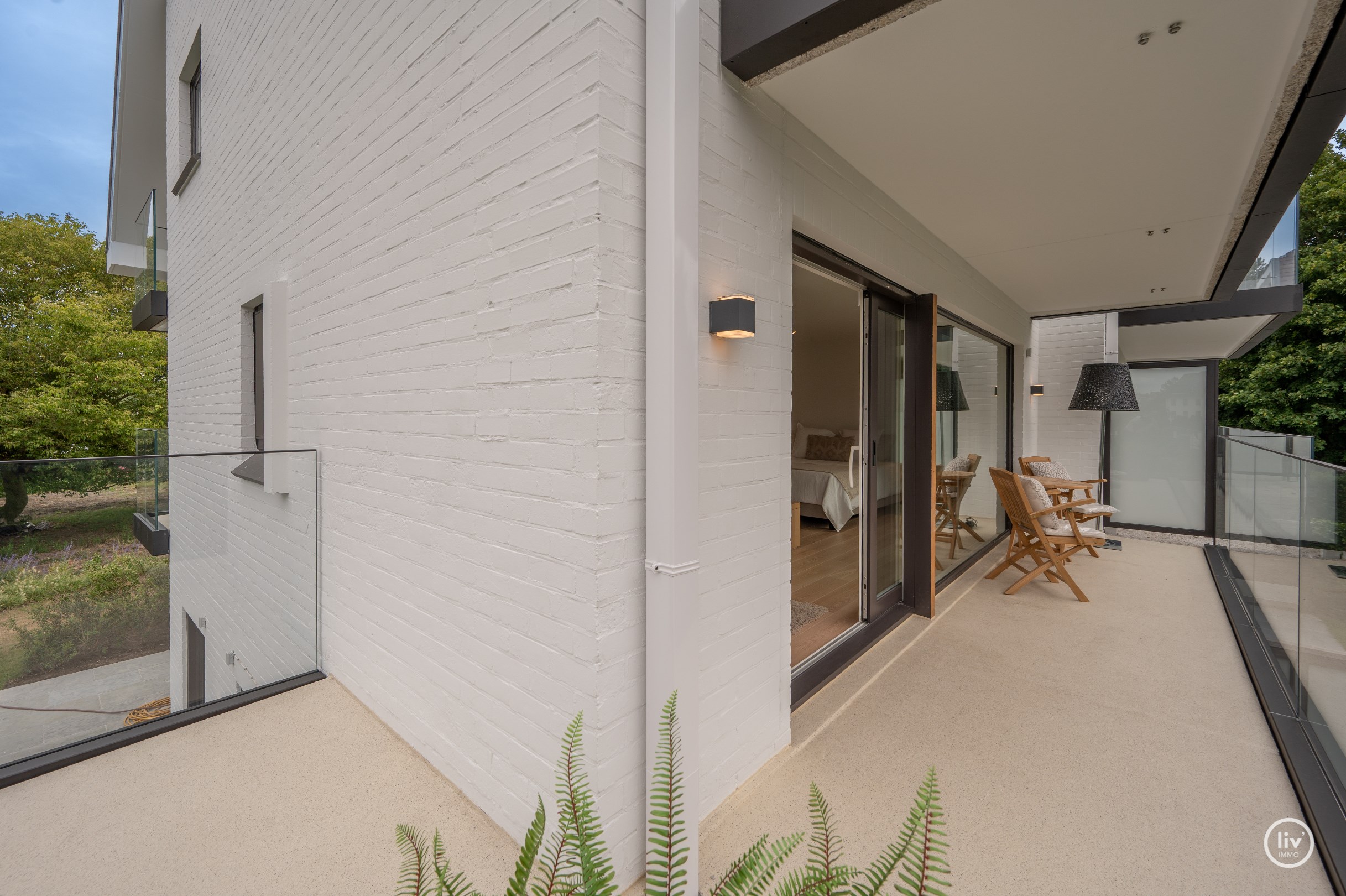 Magnifiek tuinappartement met zonovergoten tuin in het hart van het Zoute. 