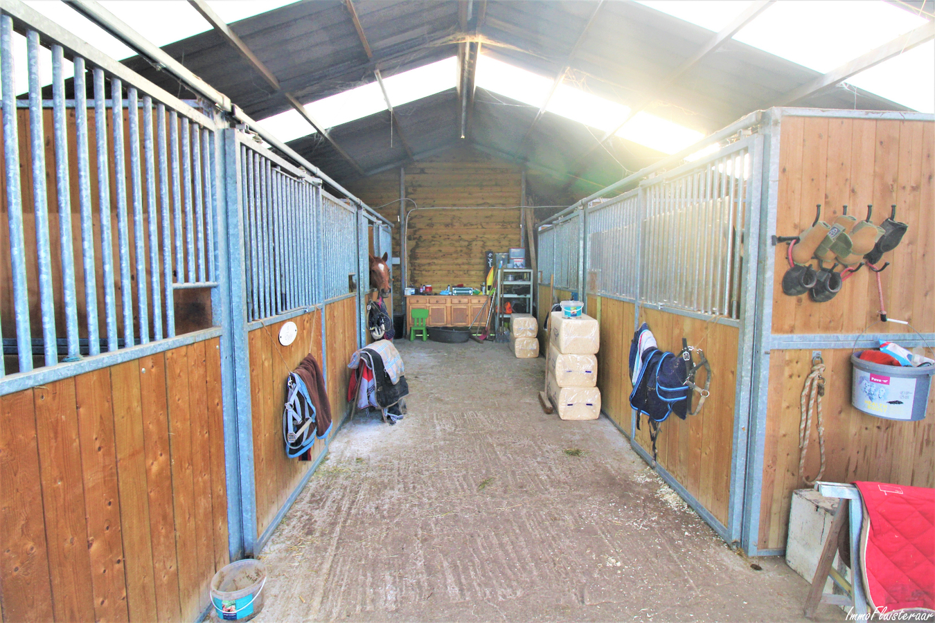 IN OPTIE - Charmante woning met paardenaccommodatie en weiland op ca. 1ha te Kampenhout (Vlaams-Brabant) 