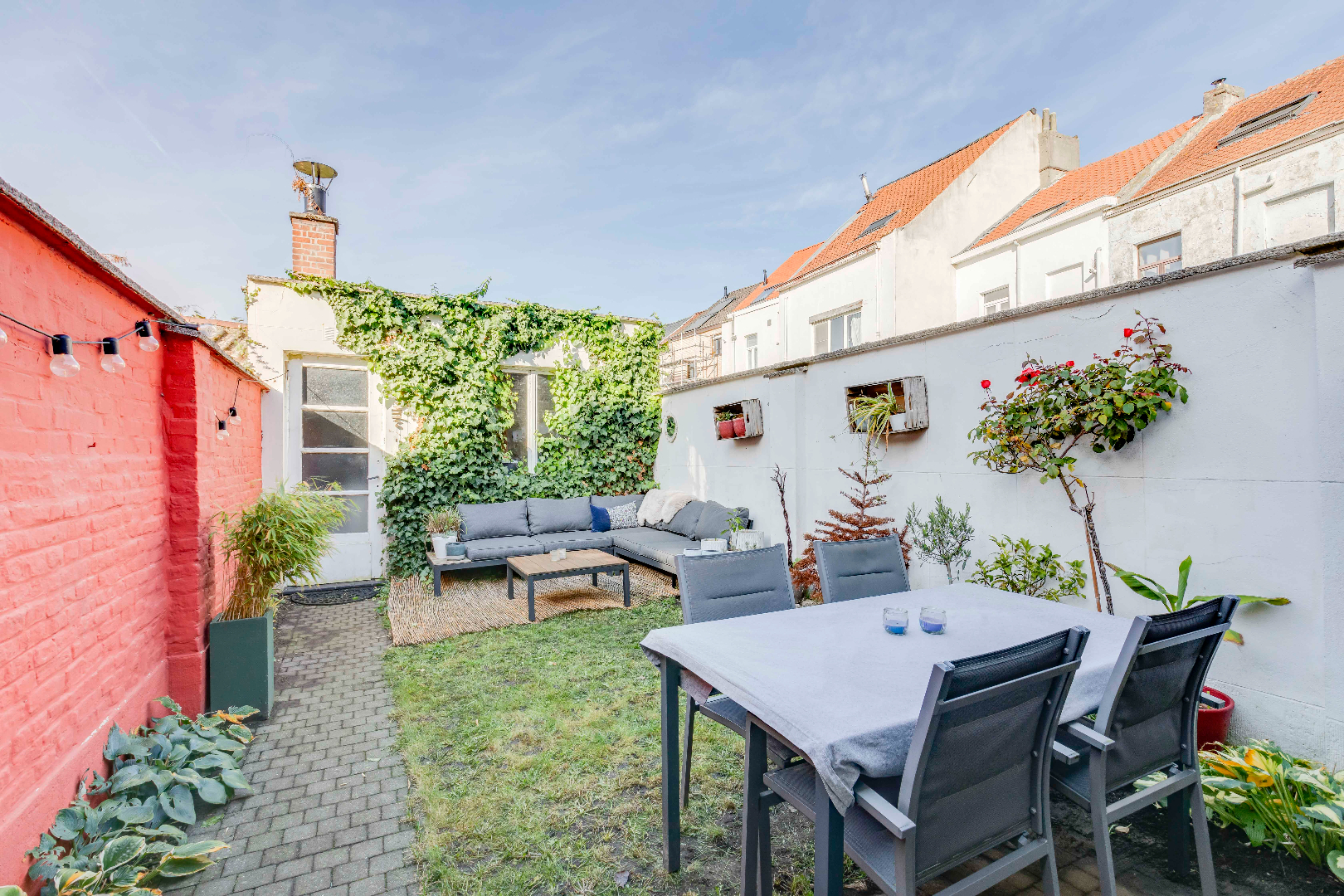 Leuke eengezinswoning met tuin, berging en garage 