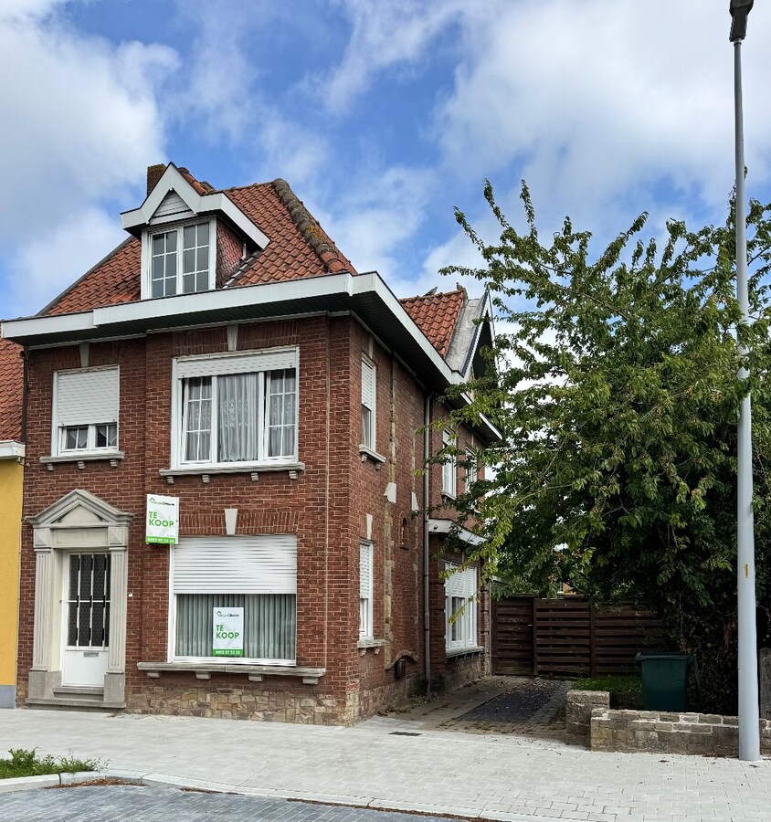 Woning met 3 slaapkamers en garage te Dadizele 