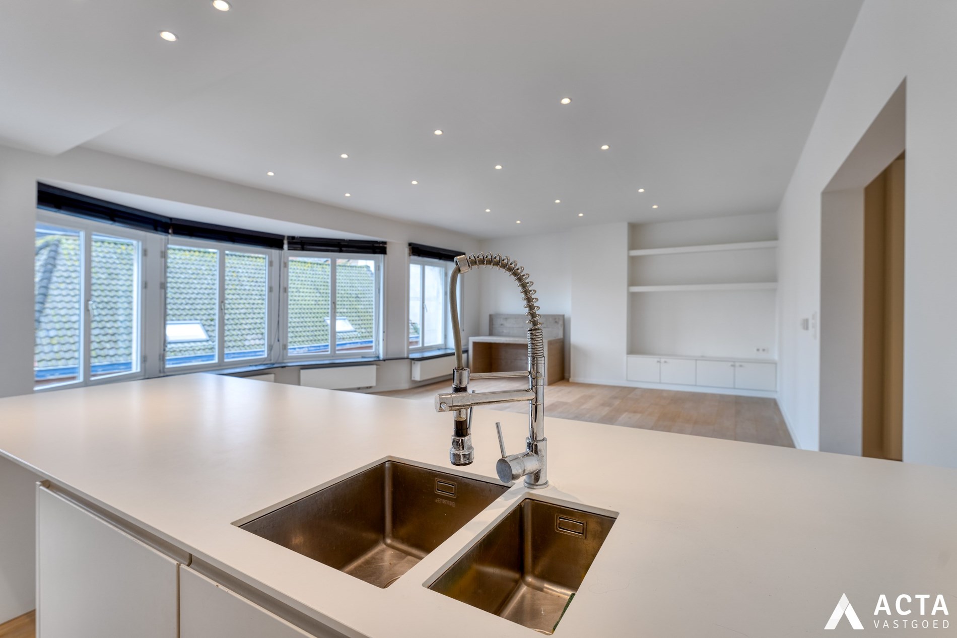 Ruim instapklaar appartement met twee slaapkamers in het centrum van Oostende 