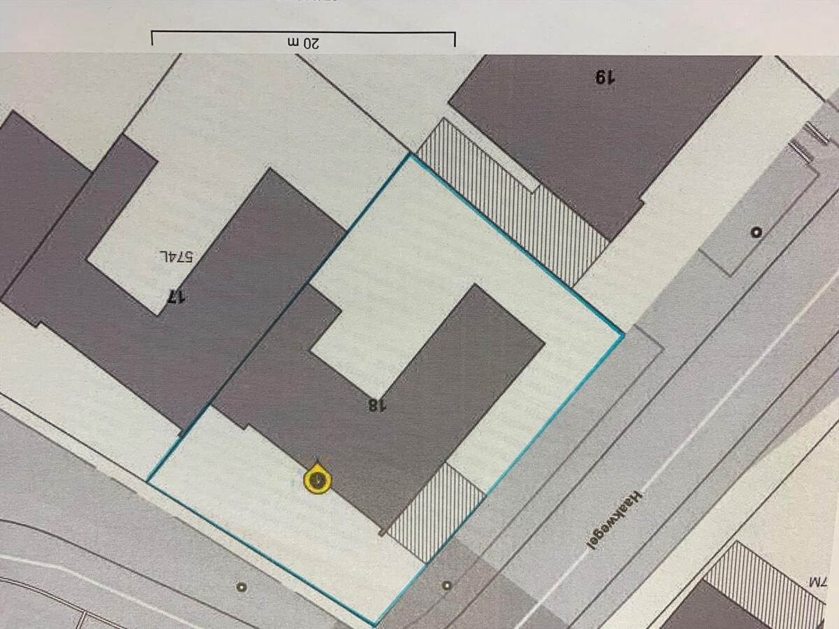 Bijzonder rustig doch goed bereikbare bungalow op 587 m&#178; grond, gelegen tussen kleine en grote ring 