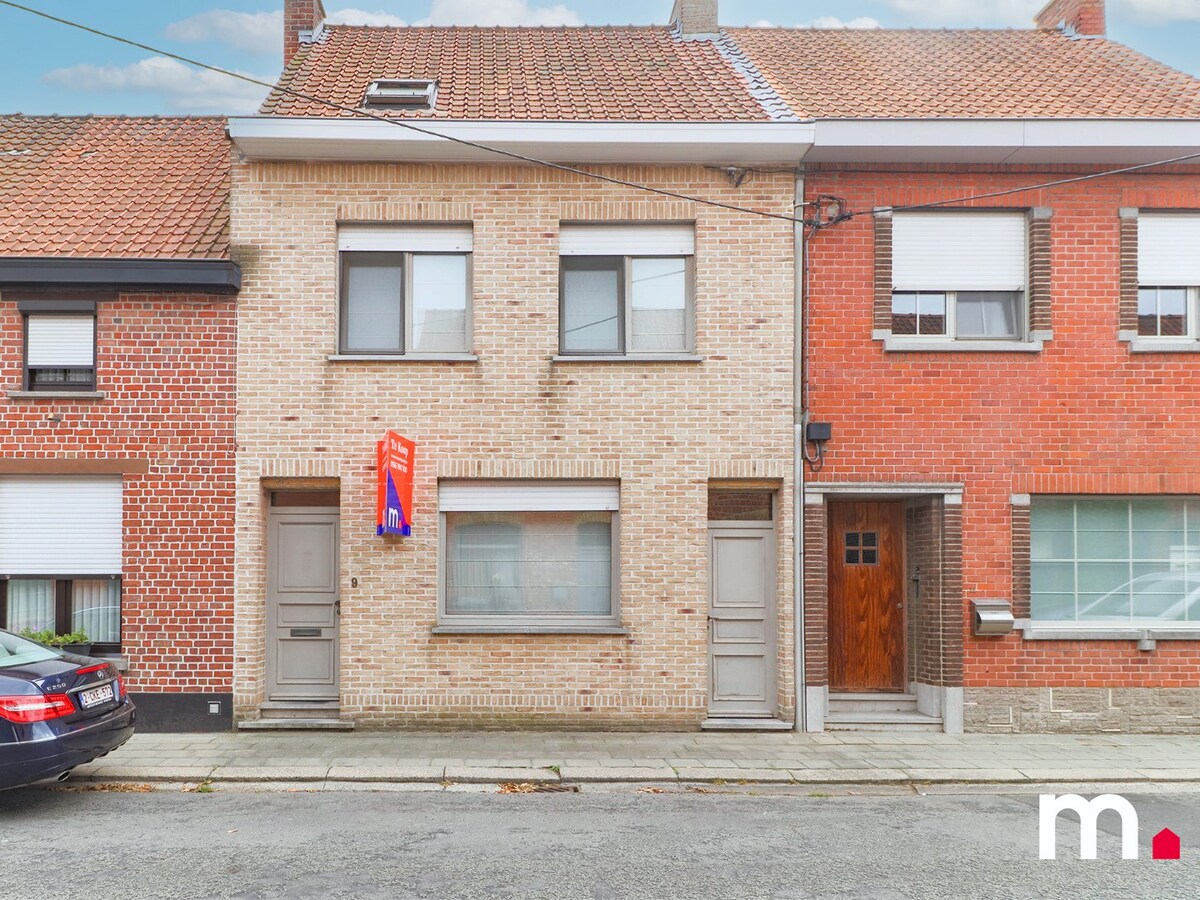 Ideale starterswoning te koop in Deerlijk met 3 slaapkamers op een centrale ligging! 