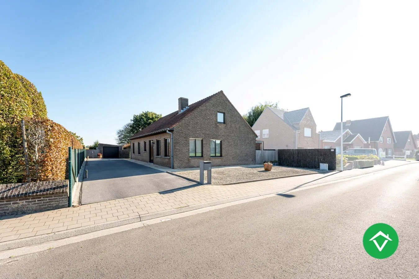 Alleenstaande woning met 3 slaapkamers en garage te Koekelare 