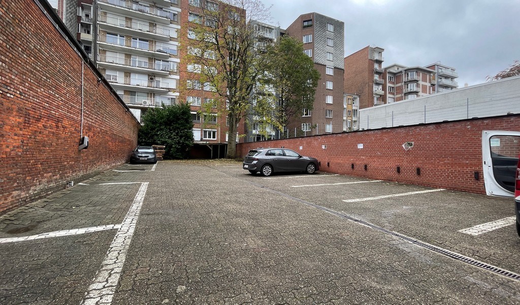 Gerenoveerde kantoren in monumentale herenwoning in Antwerpen