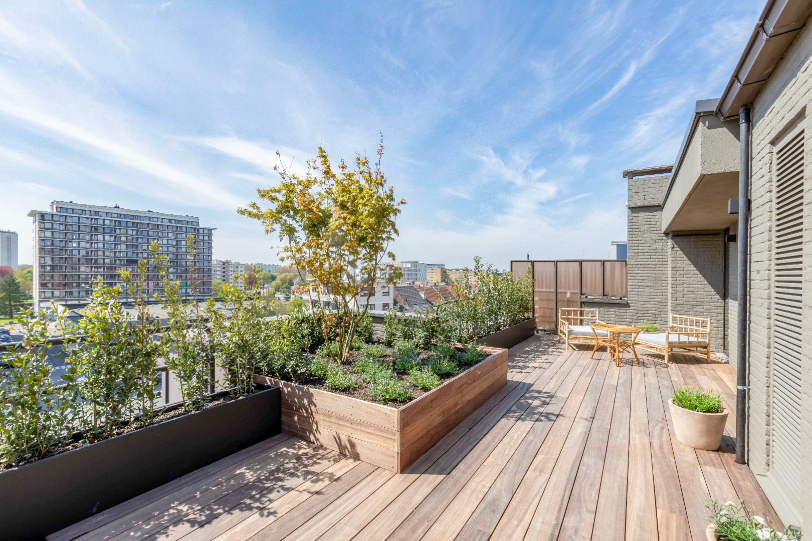 Unieke penthouse met 2 slaapkamers, 2 ruime terrassen en garage 