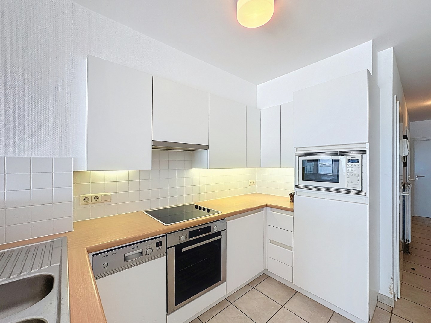 Centraal gelegen appartement met FRONTAAL ZEEZICHT 