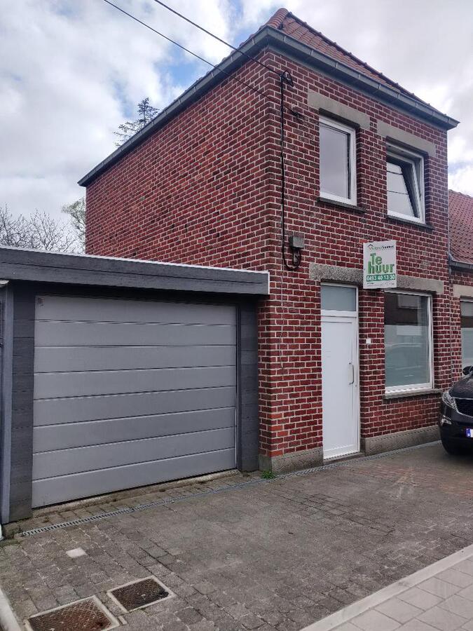 Woning met 2 slaapkamers en garage te Moorslede 