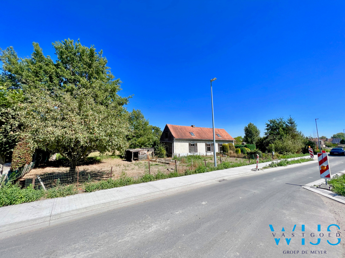 Fantastisch gelegen woonhuis op 1430m&#178; te Lievegem ! 