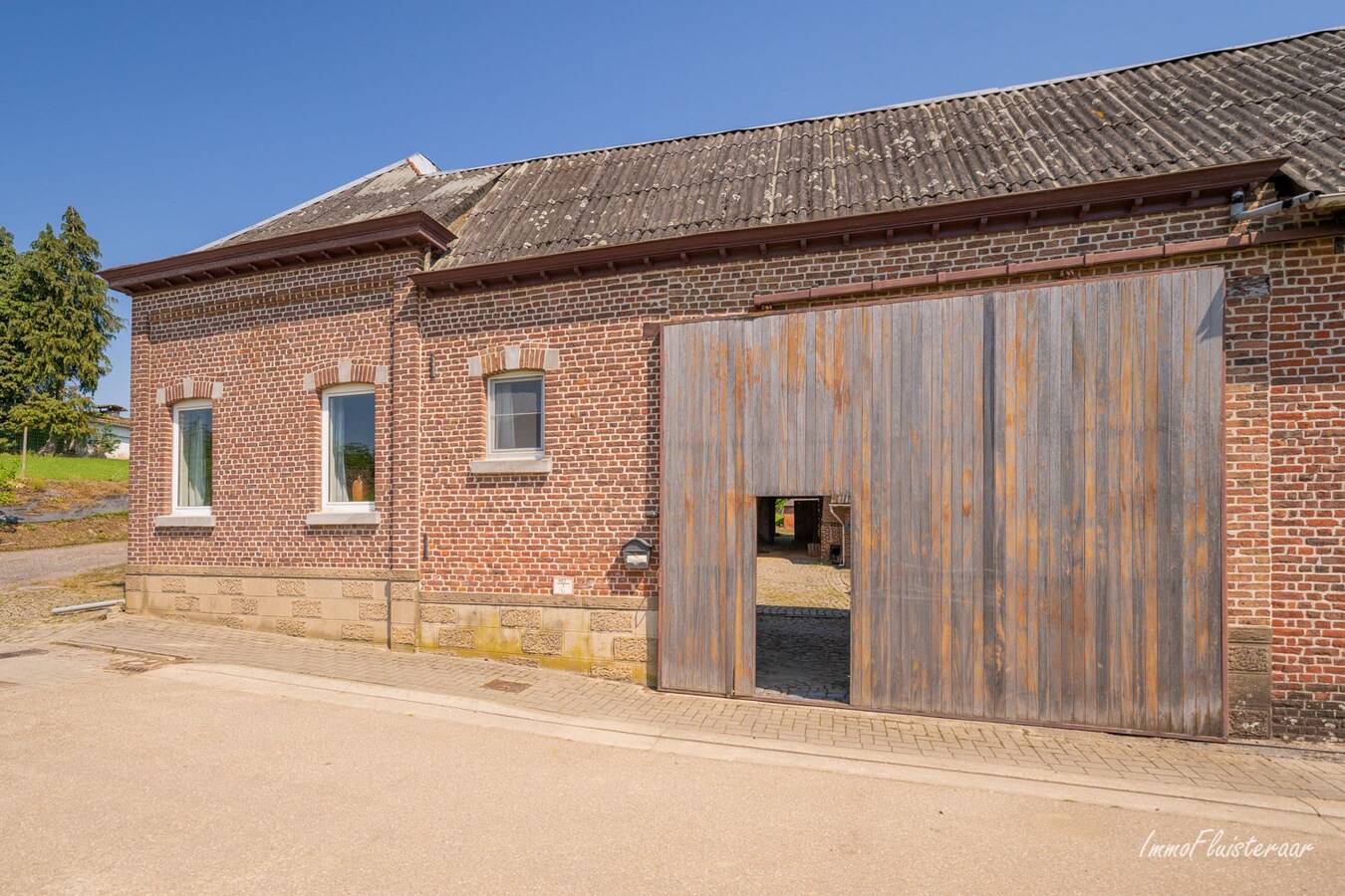 Ferme carr&#233;e &#224; r&#233;nover sur environ 60 ares &#224; Borlo (Gingelom) 