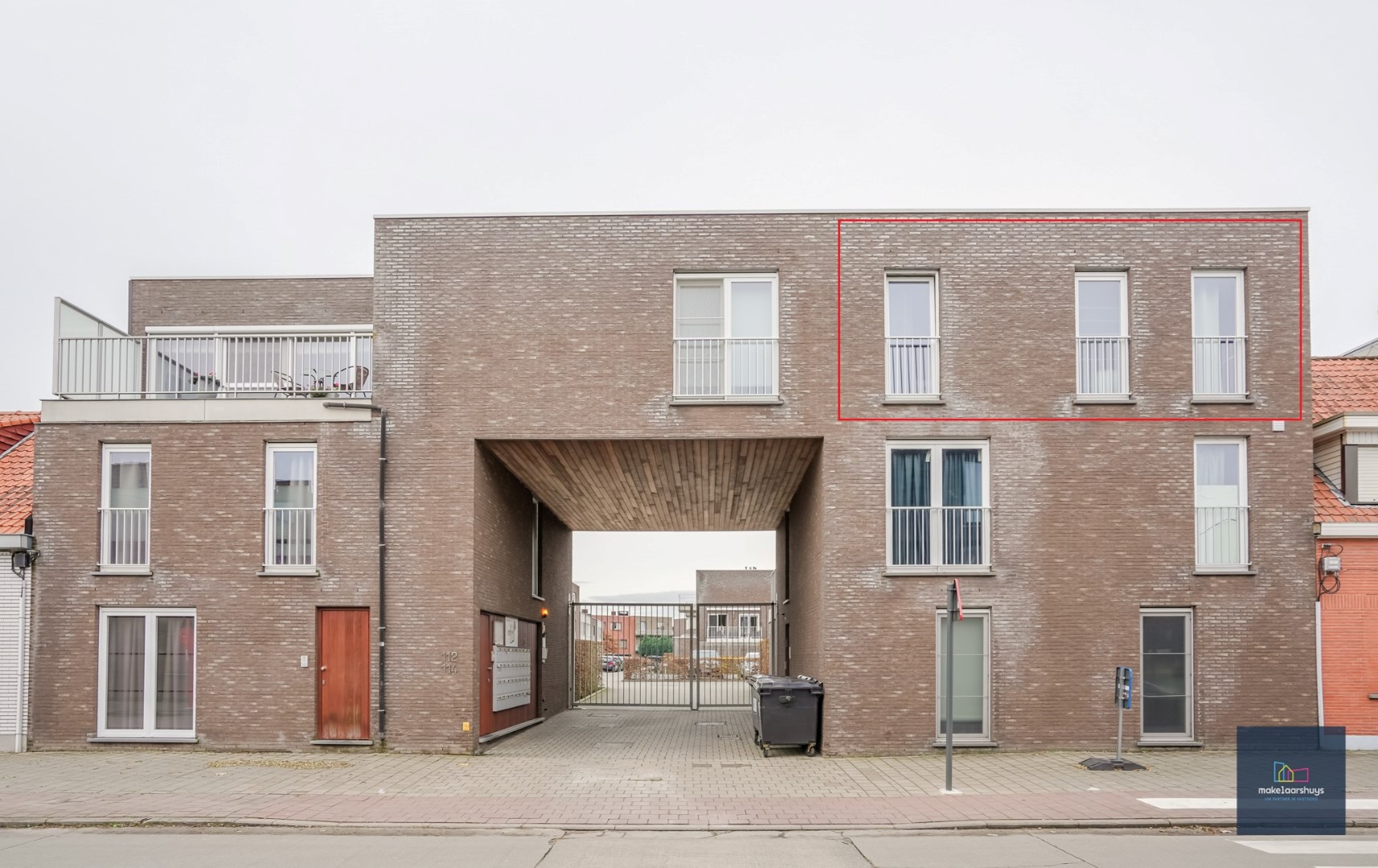 1-slaapkamerappartement met terras en staanplaats te Zwijnaarde 