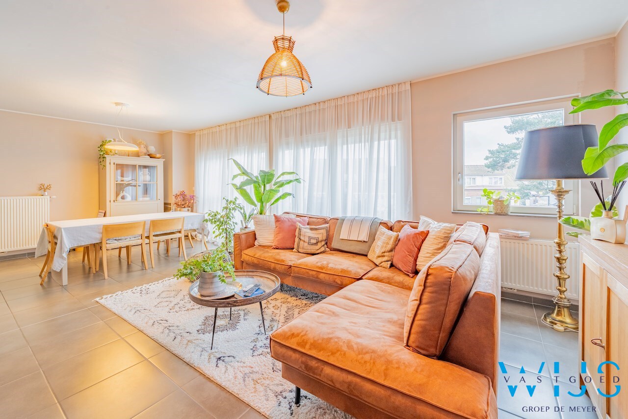 Recent duplexappartement met zeer aangenaam terras te Ertvelde ! 