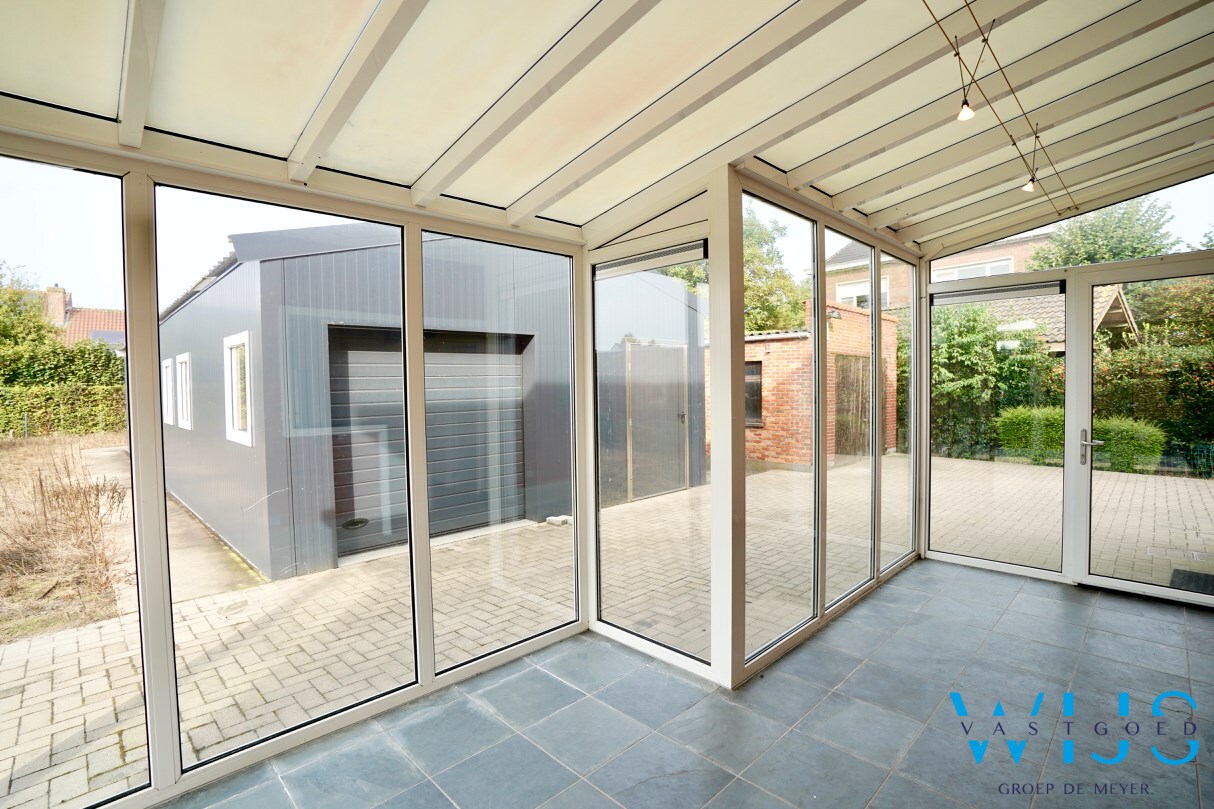 Woning met 2 loodsen  te ERTVELDE ! 