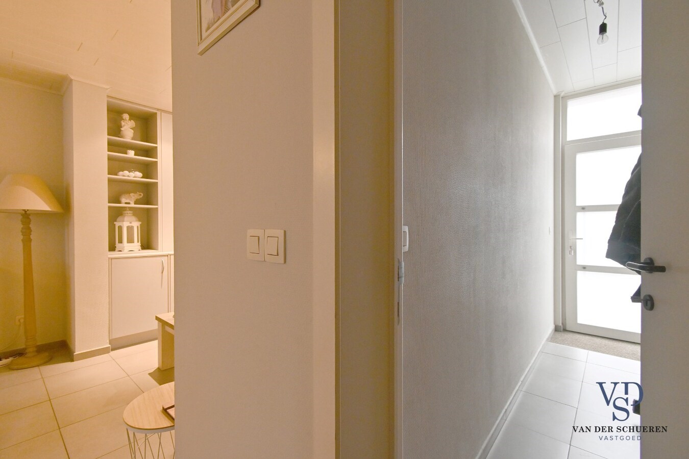 Gezellige woning (met garage achteraan). 