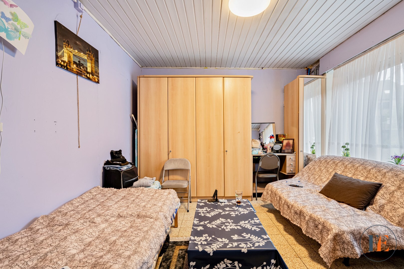 Zeer ruime  gerenoveerde woning met 5 slaapkamers in Gent 