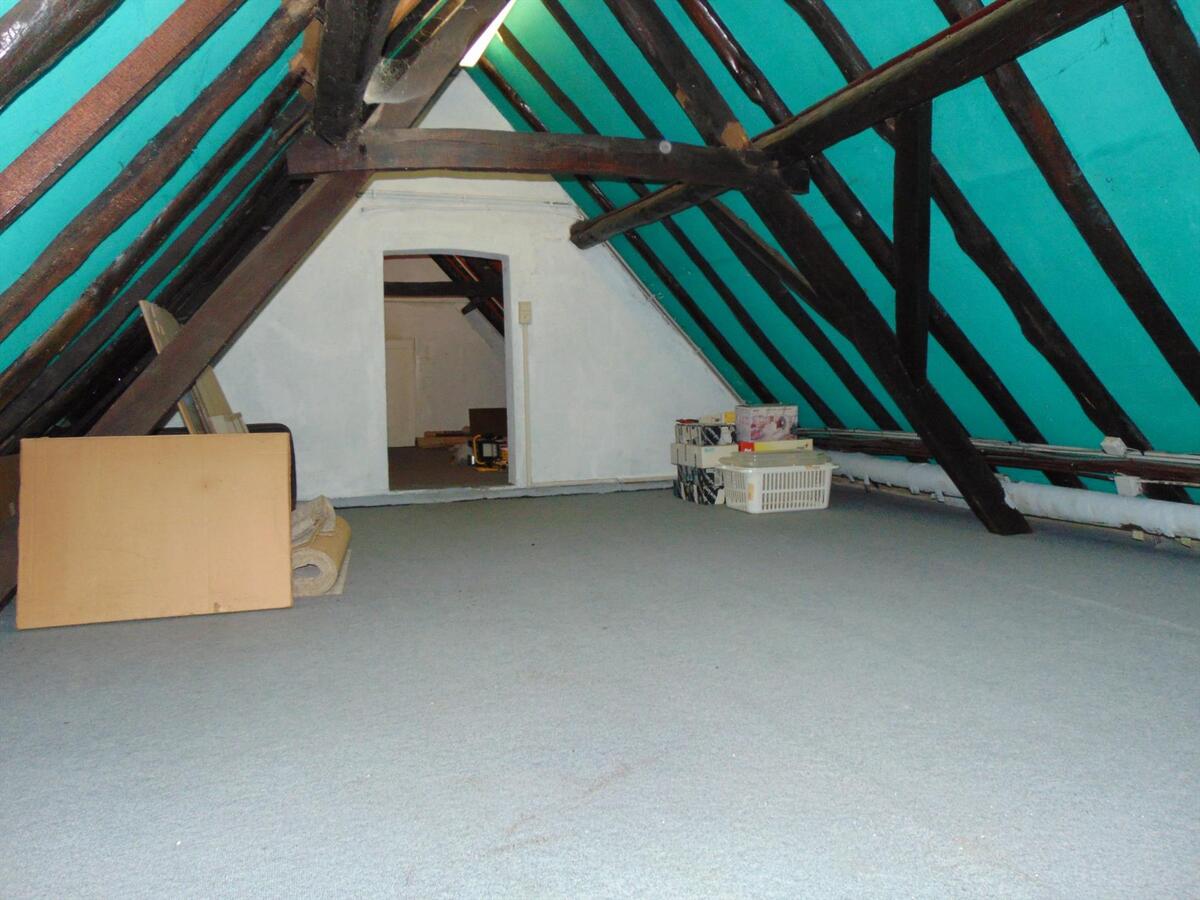 Langgevelhoeve in bosgebied 