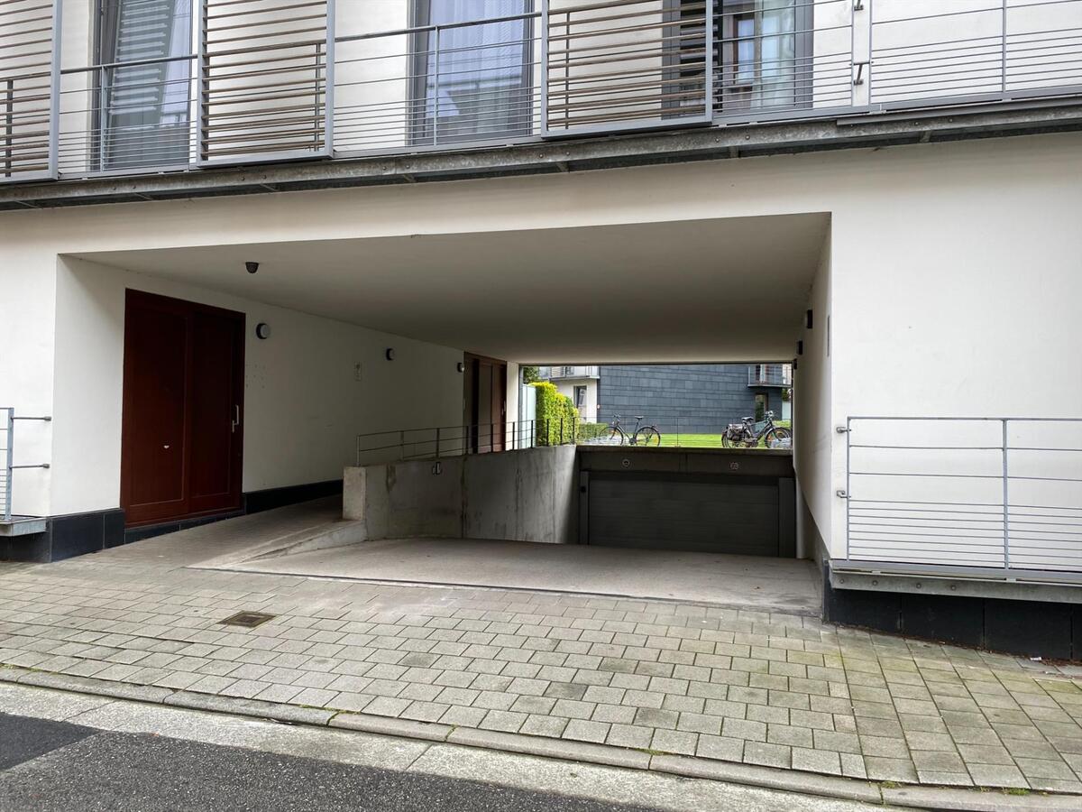 Afgesloten autostandplaats in centrum Gent 