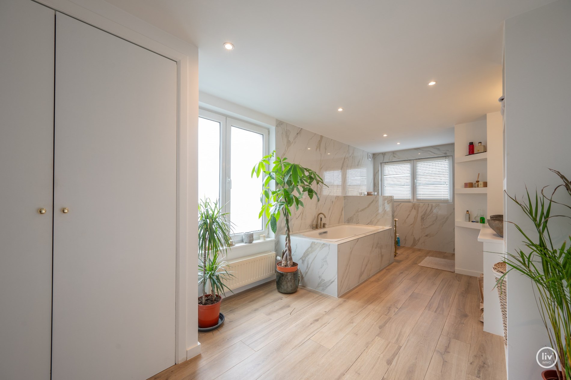 Authentiek, gerenoveerd huis met Zuid-West Geori&#235;nteerde Tuin 