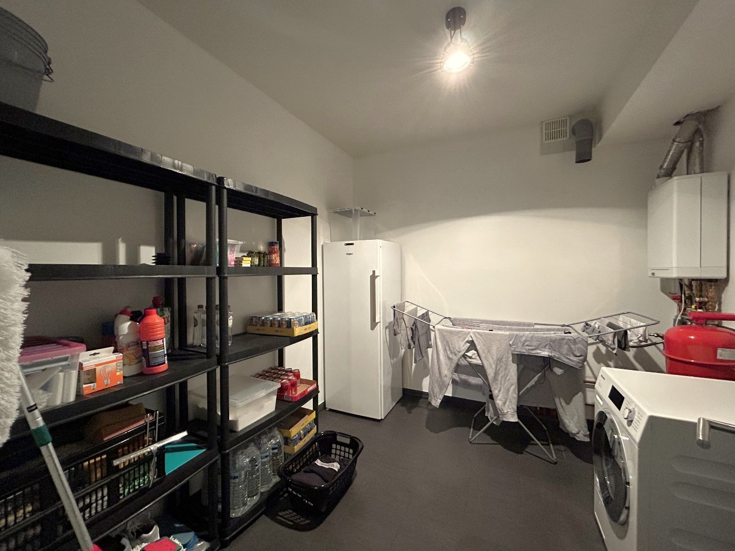 Luxueus gelijkvloers appartement met 2 slpk. in het centrum van Geel 