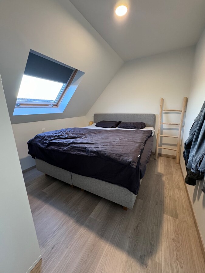 Duplex nieuwbouwappartement met 2 slaapkamers en groot terras te Torhout 