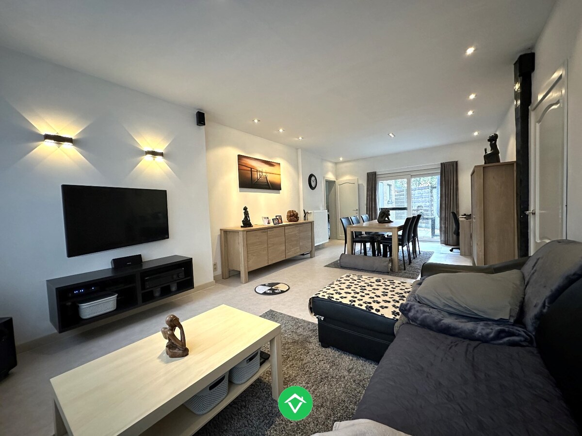 Instapklare gezinswoning met vier slaapkamers en gunstige ligging 